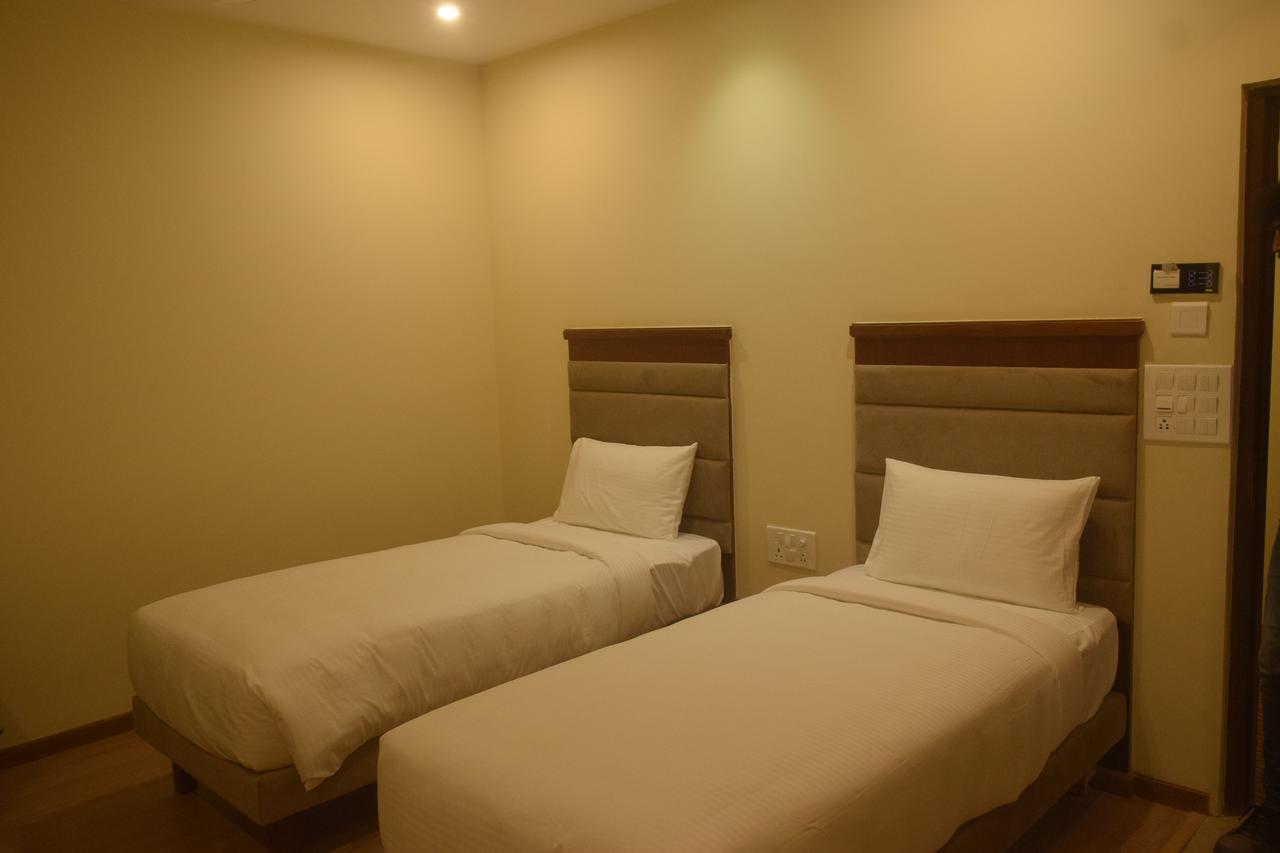 Hotel Avalon Inn Ambikapur Luaran gambar